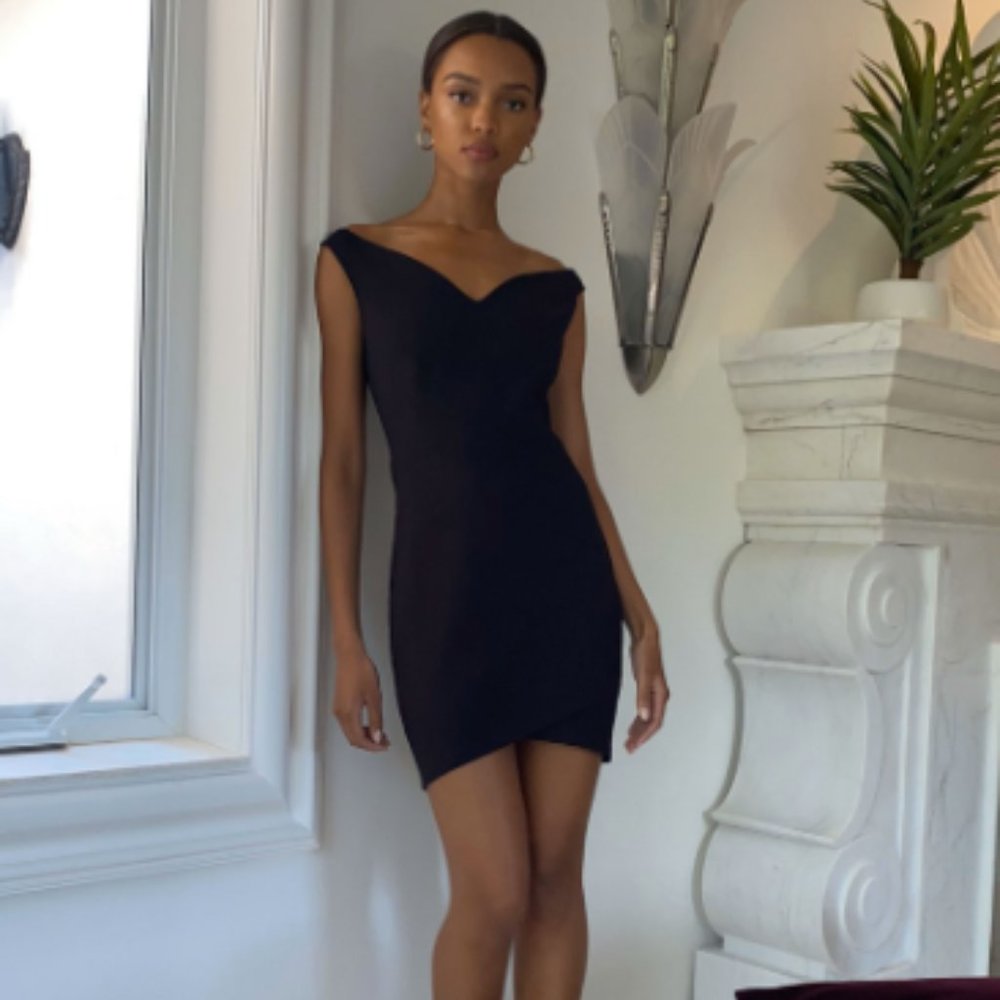 Aritzia Babaton Onyx Cocktail Mini Dress in Cream